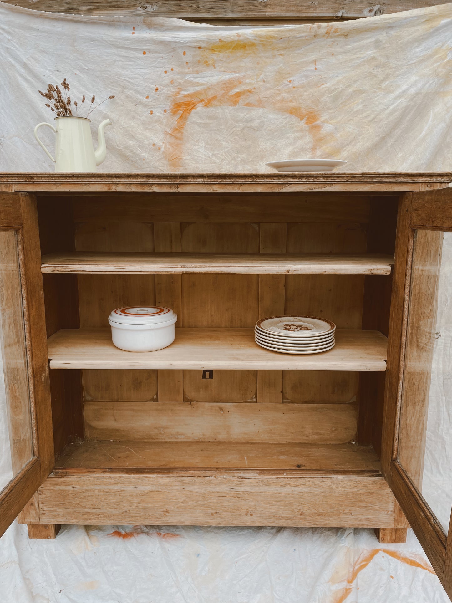 Buffet / vaisselier vitrine bois brut
