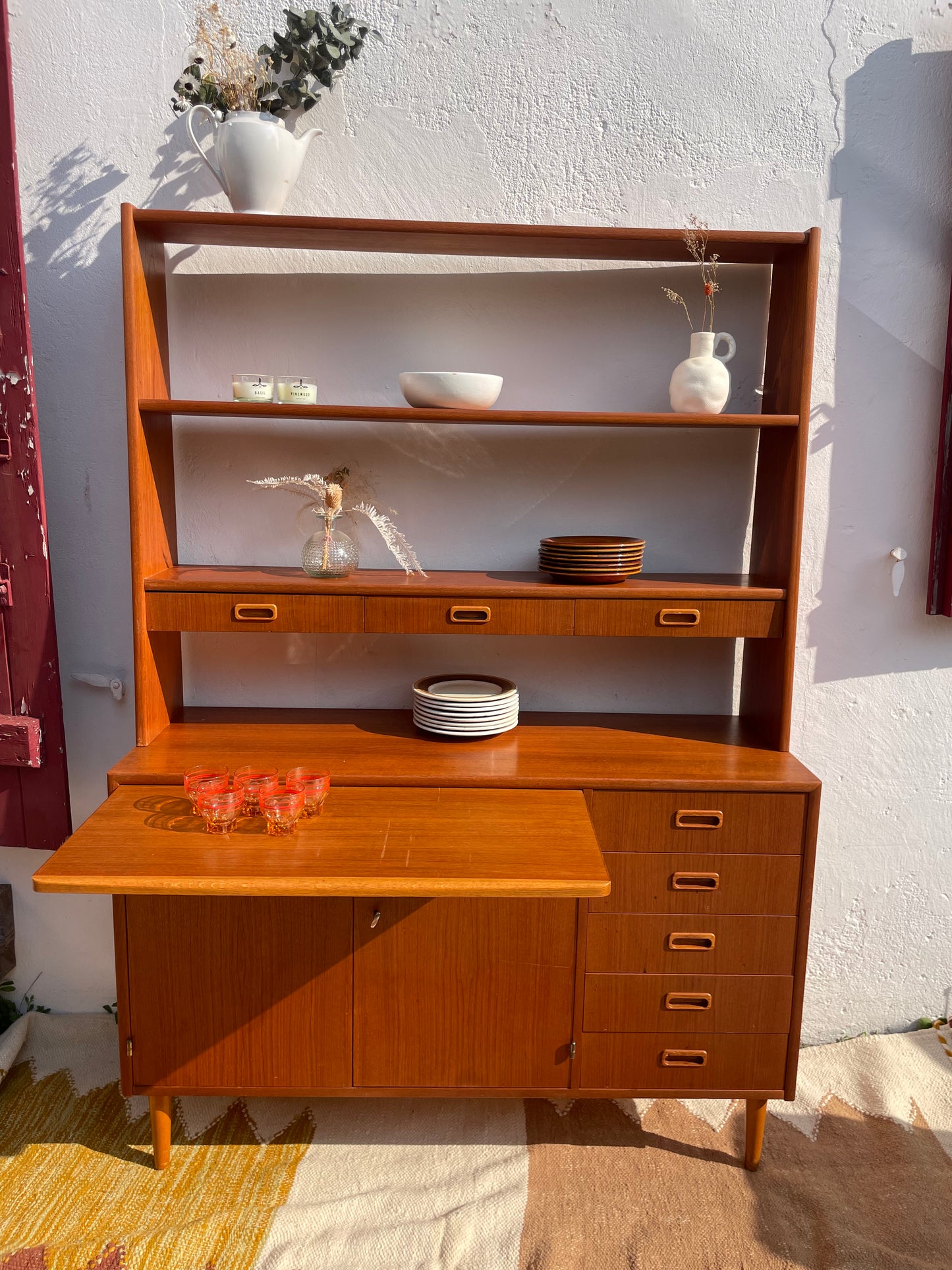 Vaisselier scandinave vintage en teck – Années 1960