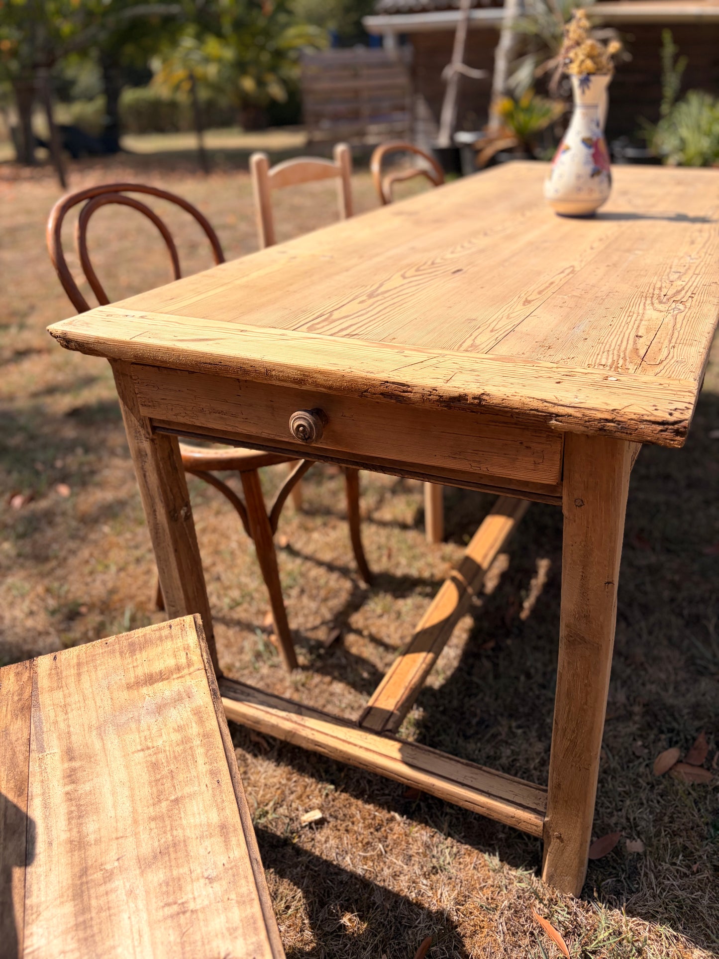 Ancienne table de ferme en bois massif – 200 cm – 3 tiroirs