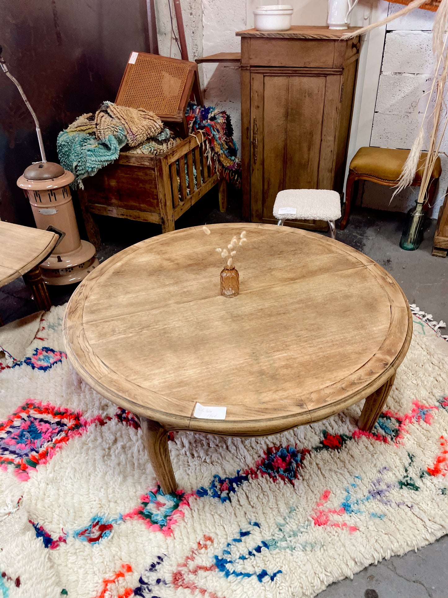 Table basse ronde vintage bois brut