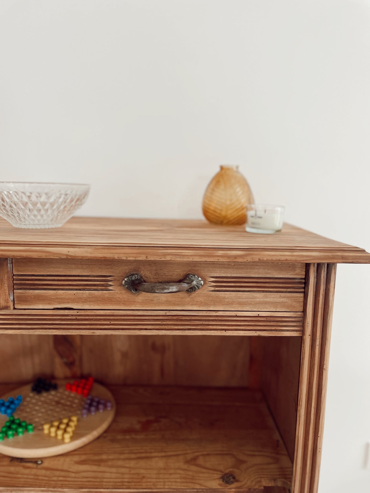 Buffet Parisien vintage en bois Brut Ouvert