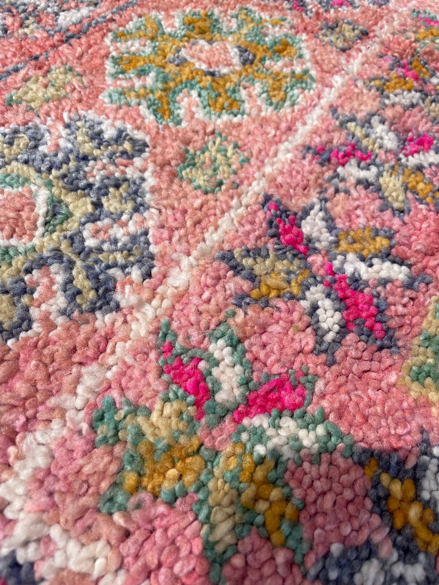 Magnifique grand Tapis berbère Beni M’Guild vintage