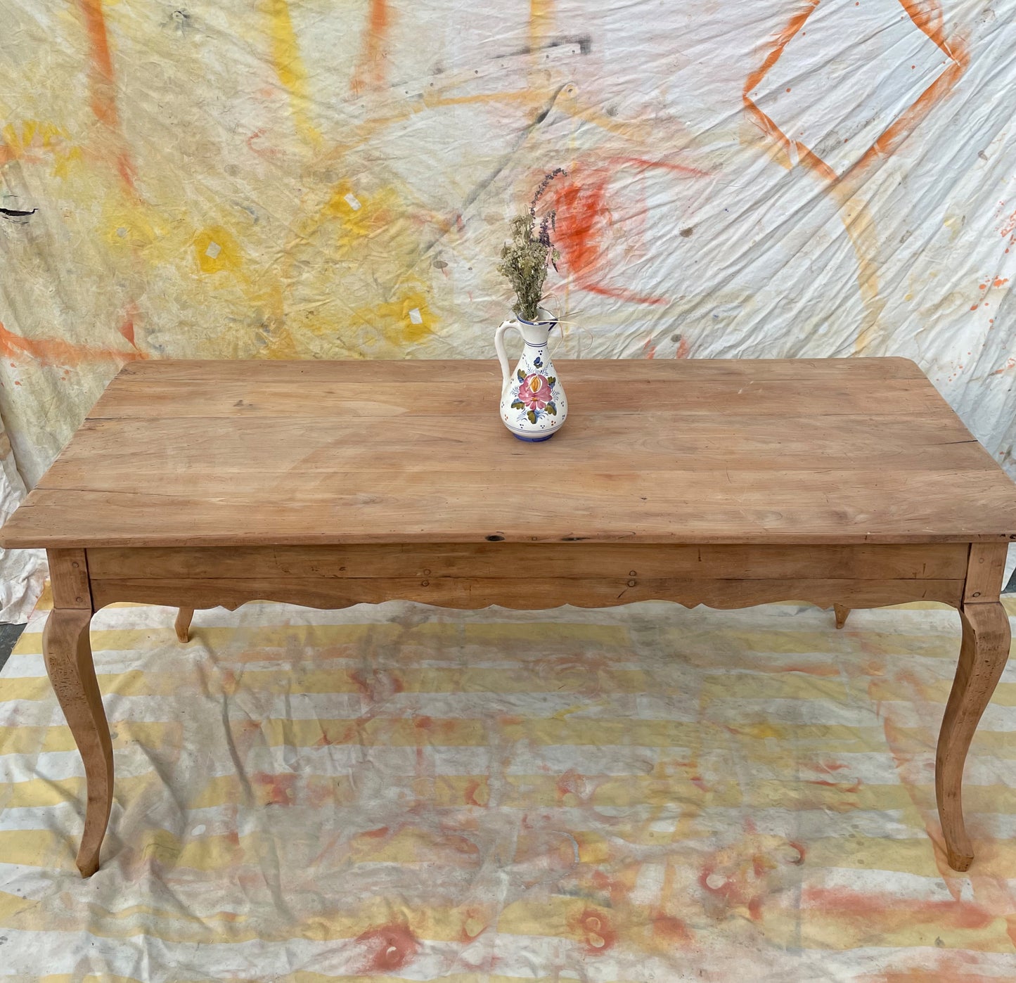 Table Provençale en bois massif – 183 × 75 × 76 cm – Tiroirs aux extrémi