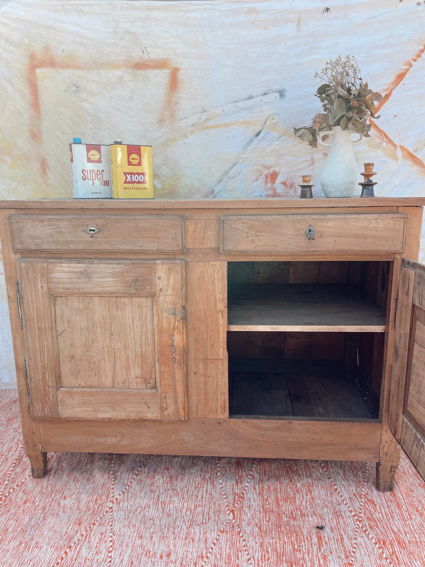 Buffet vintage rustique