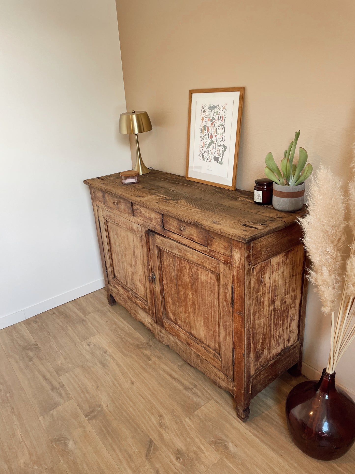 Buffet rustique patiné