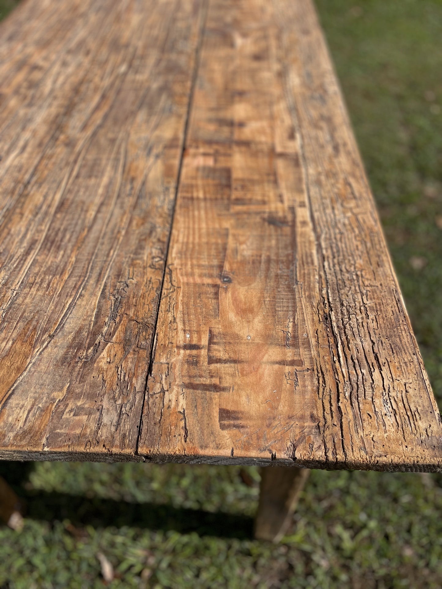 Grande table de vigneron ancienne en bois massif – 230 x 75 x 75 cm