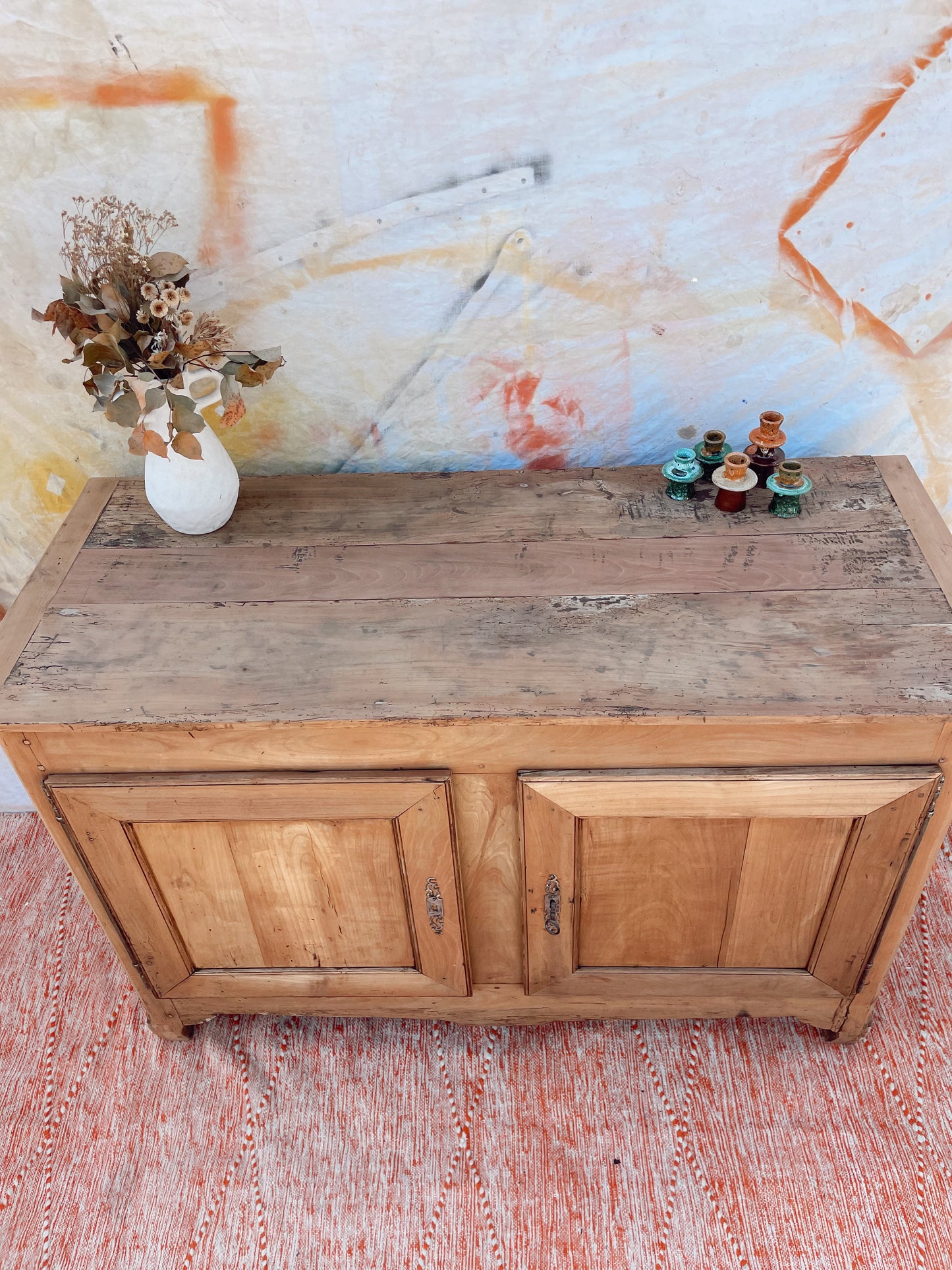 Buffet vintage rustique et classique