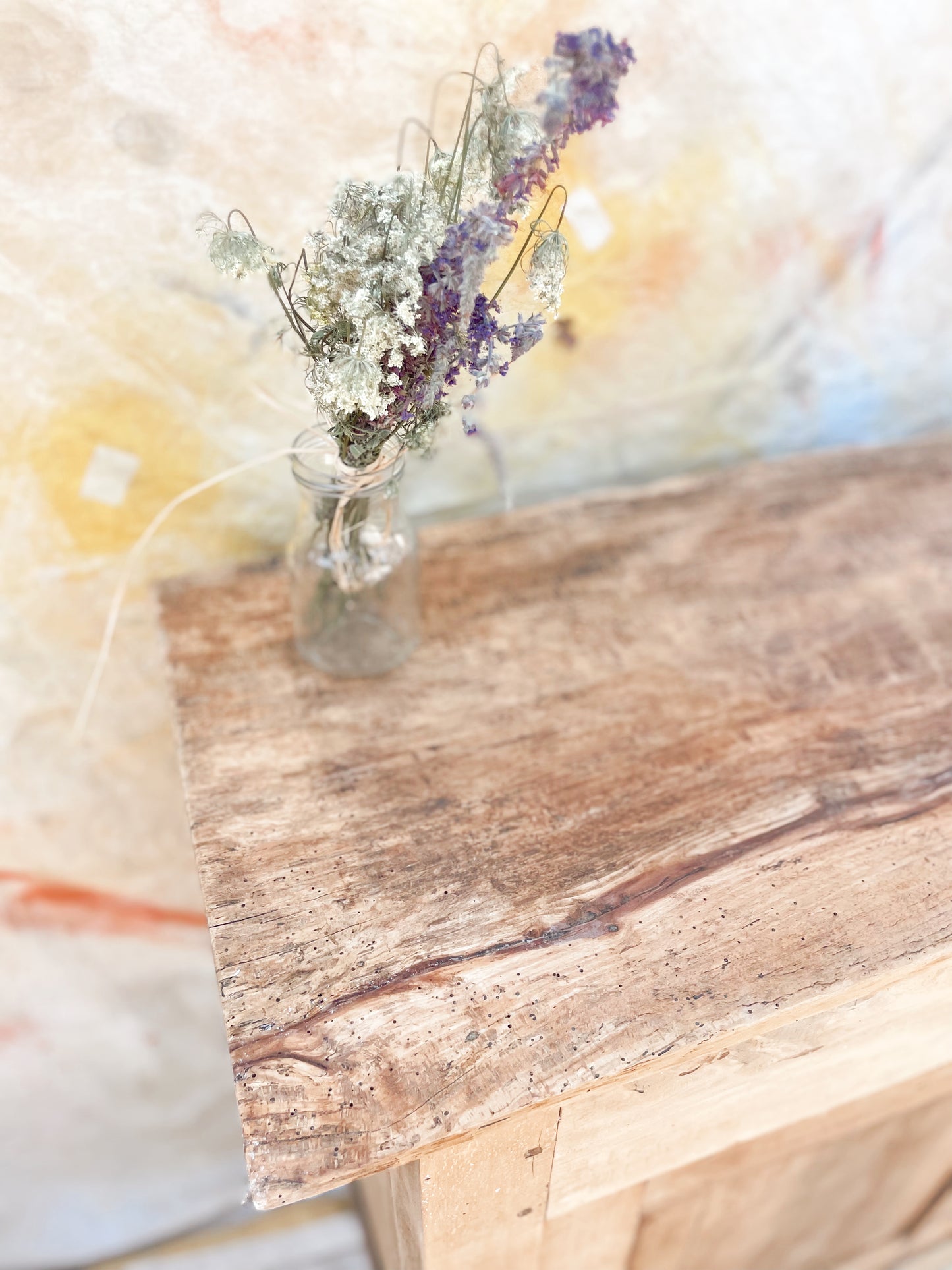 Buffet parisien en bois brut et décapé