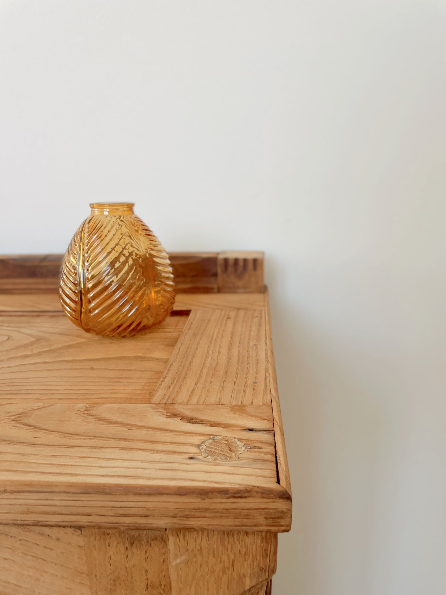 Buffet en bois brut vintage
