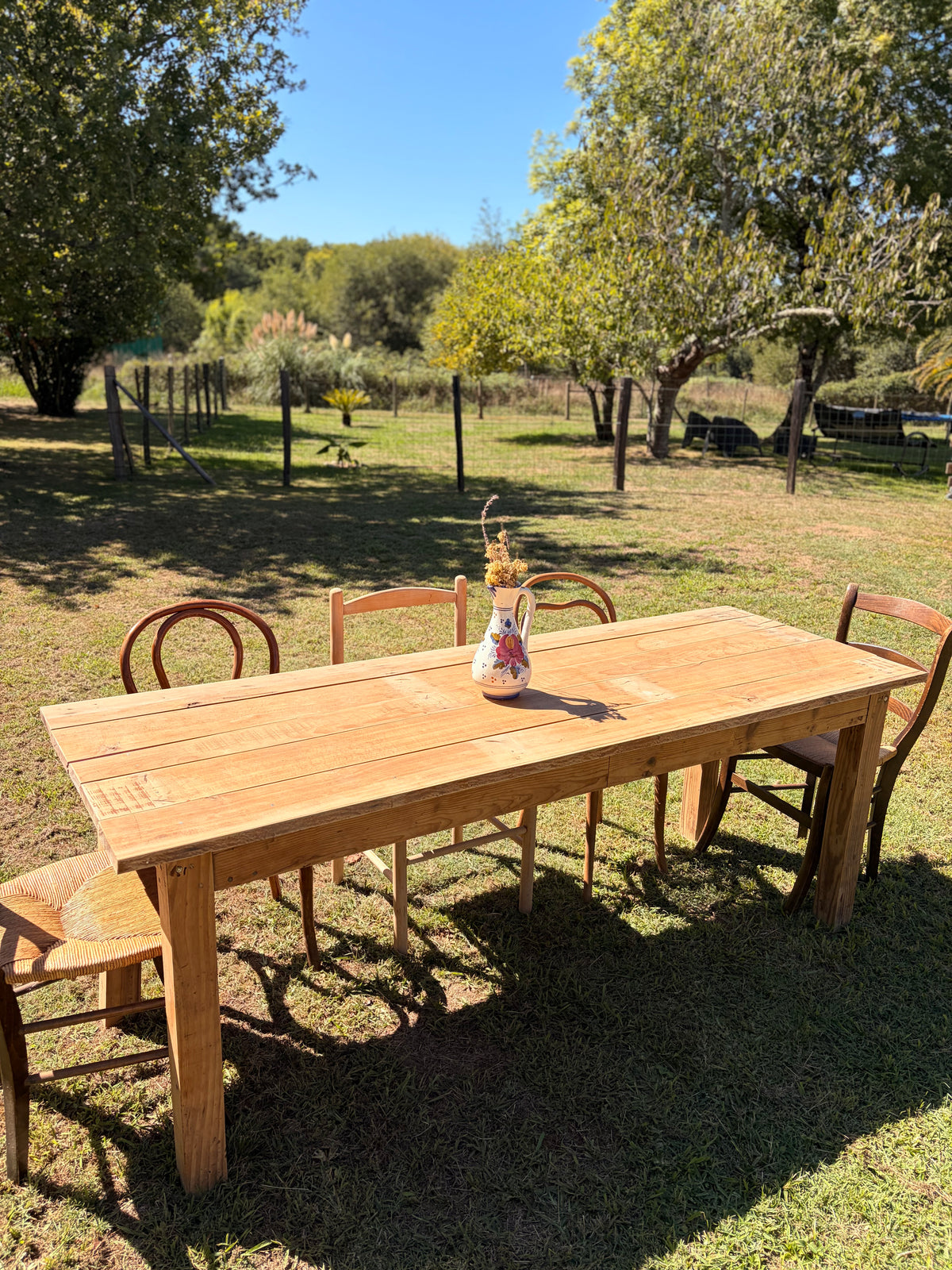 Table de ferme vintage en bois massif extensible – 200 à 250 cm