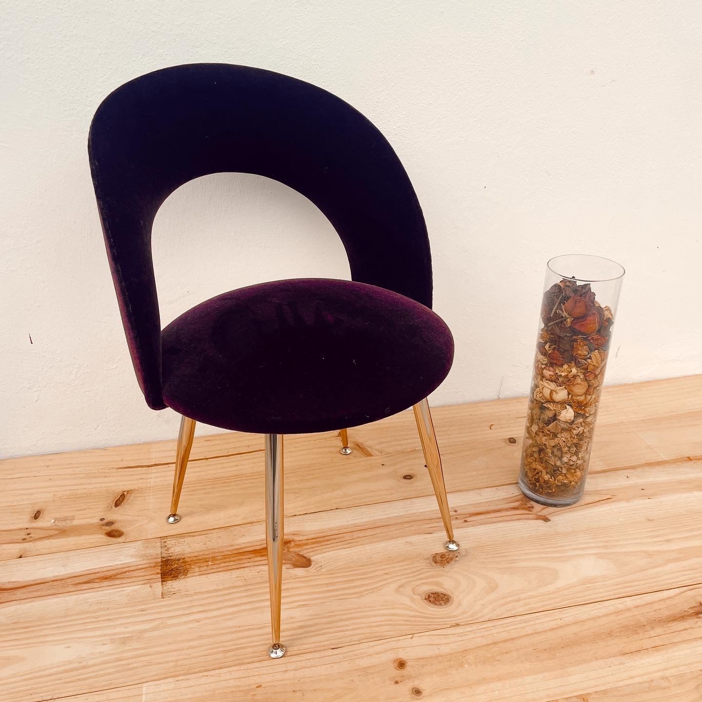 "Cocktail de Violettes" Fauteuil années 60