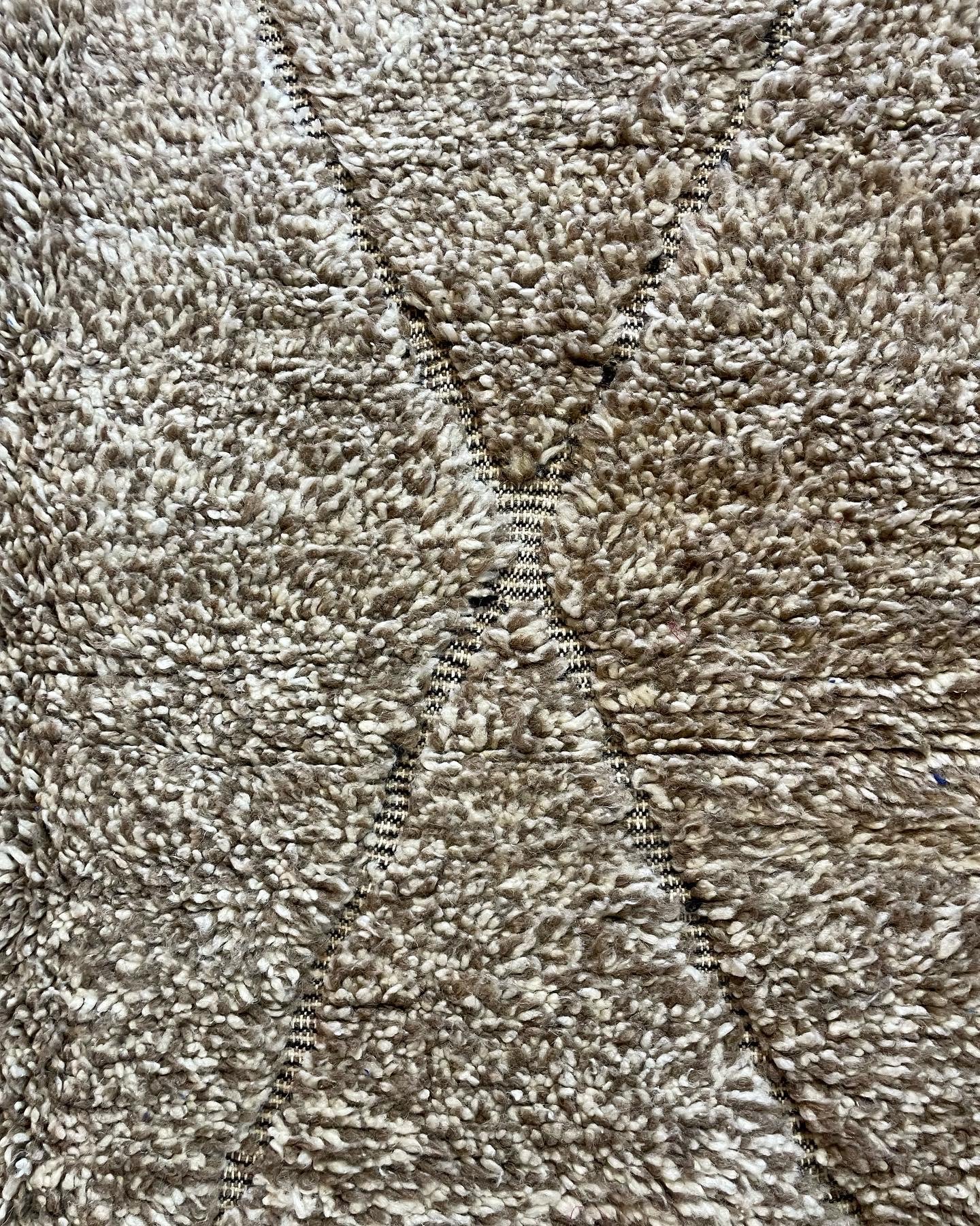 Tapis berbère marocain traditionnel Béni Ouarain