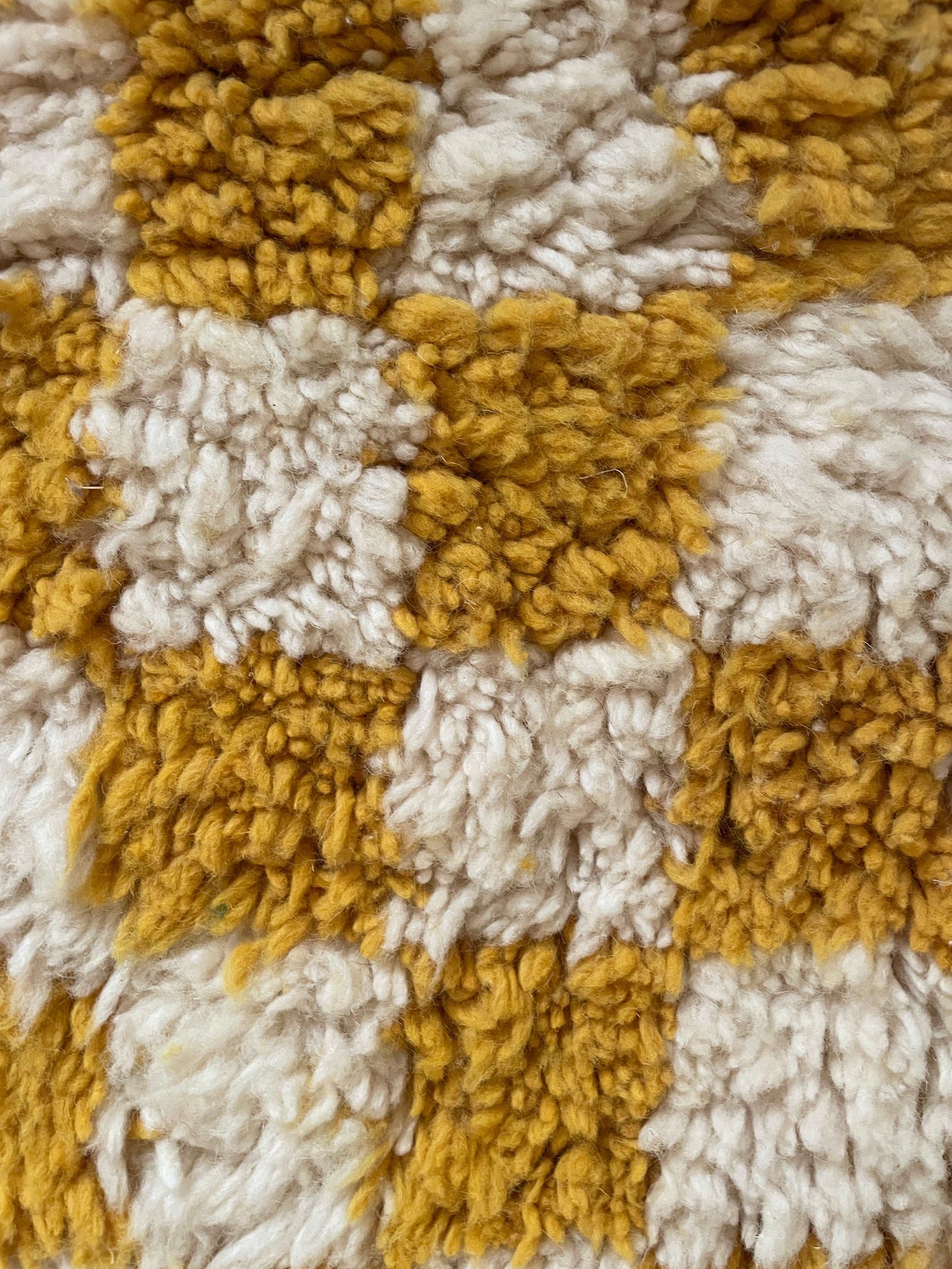 Tapis Damier Béni Ouarain jaune moutarde