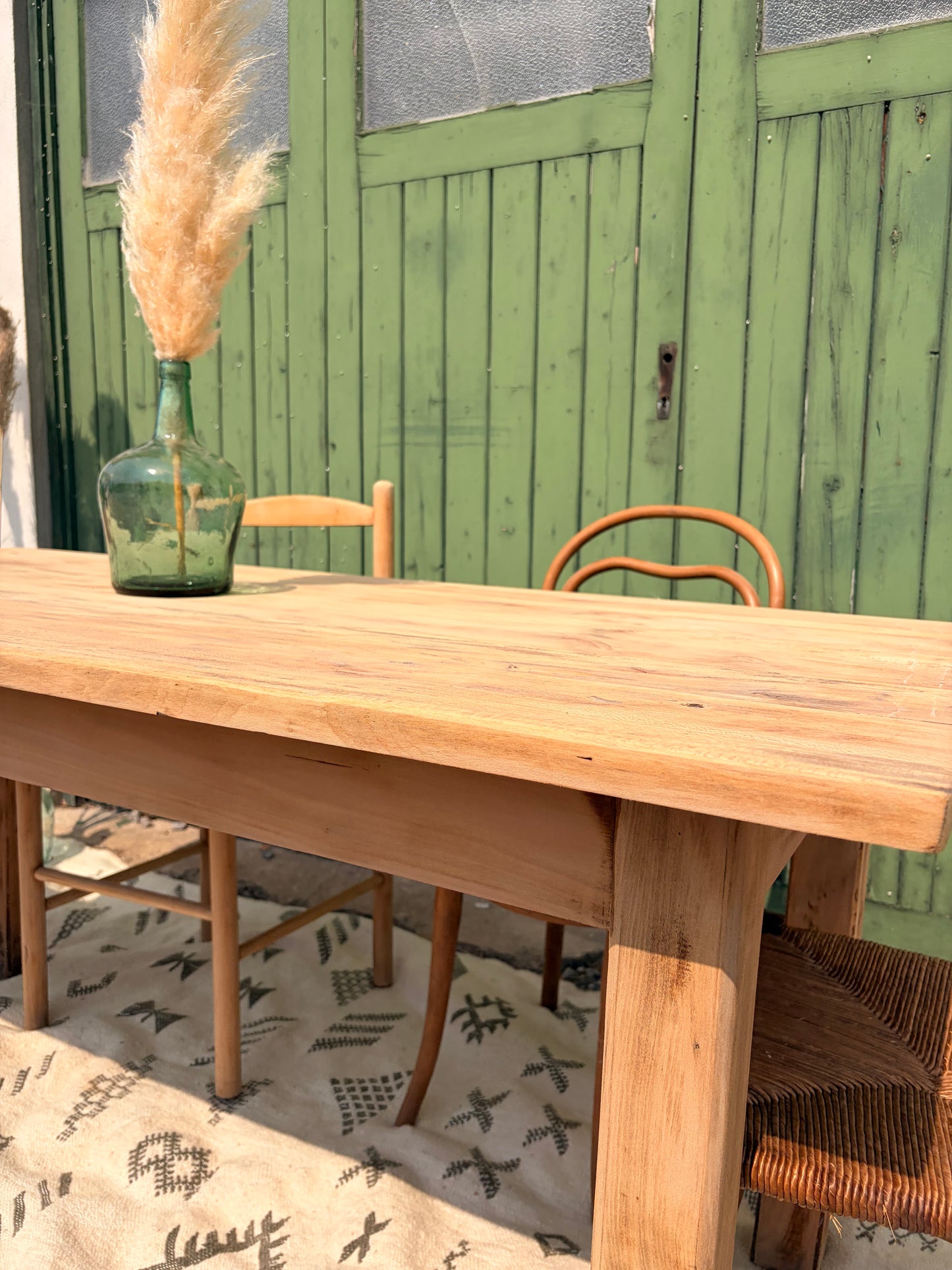 Table de ferme ancienne en bois massif – 160 x 79 cm