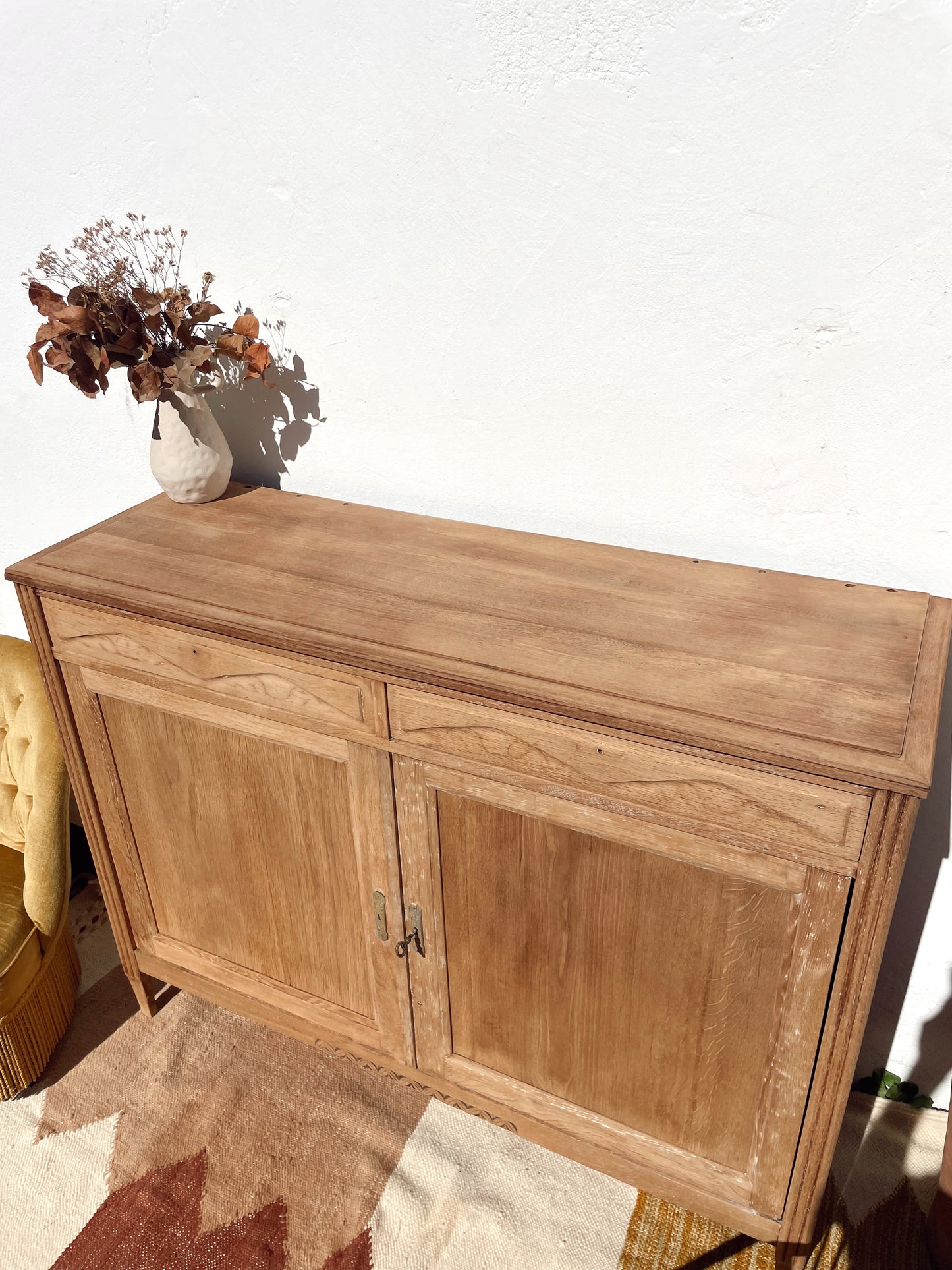 Buffet parisien ancien en bois massif — 2 portes — années 40-60
