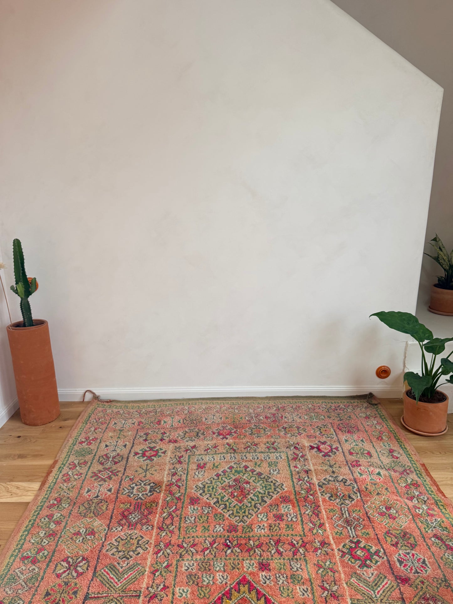 Magnifique grand Tapis berbère Beni M’Guild vintage