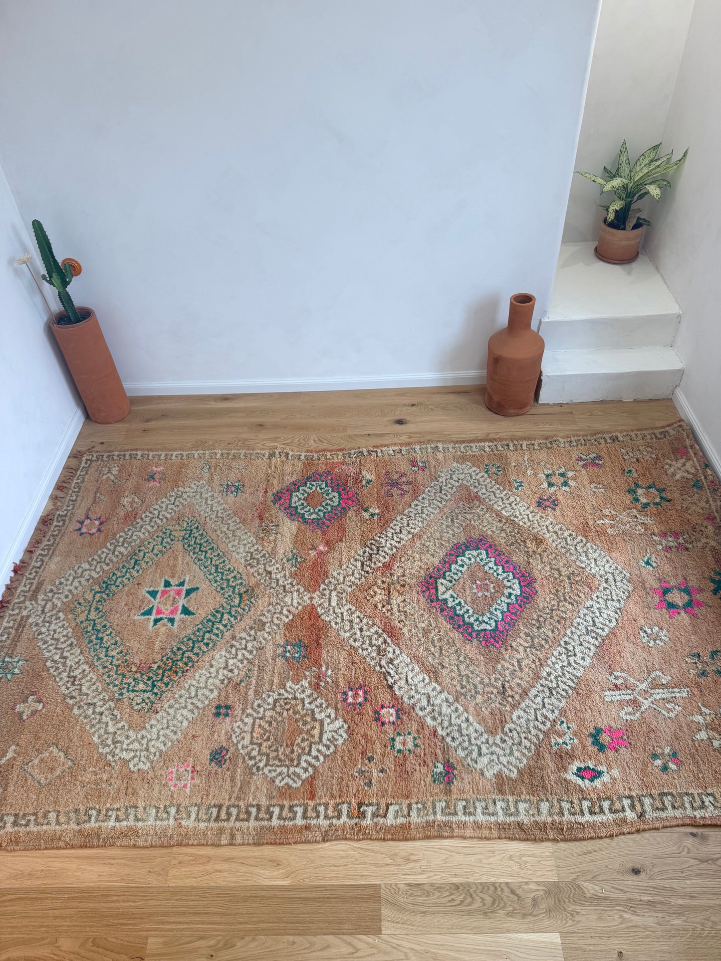 Tapis berbère Beni M’Guild vintage en laine – Pièce unique