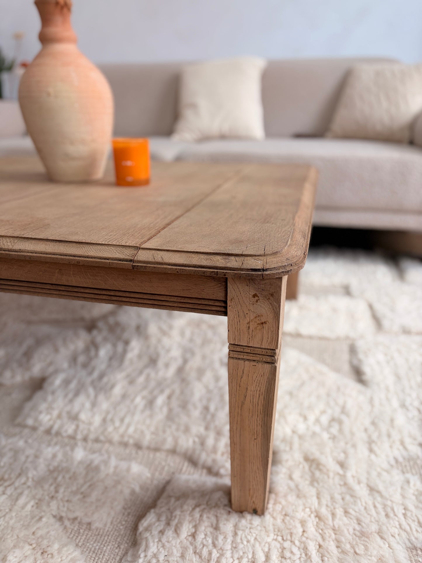 Table basse vintage bois brut - chêne décapé