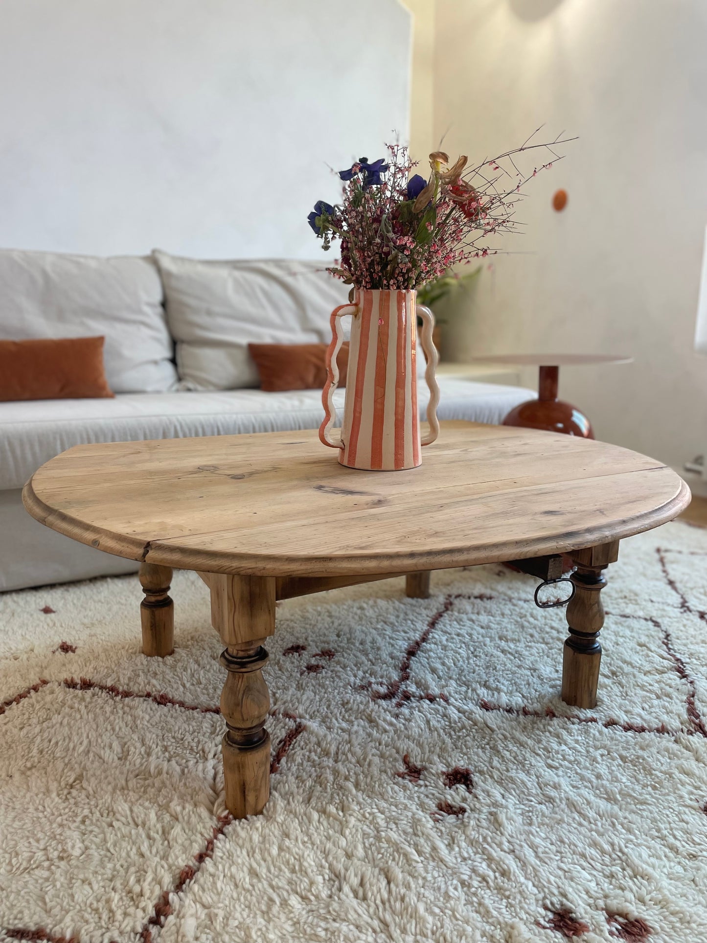 Table basse ancienne modulable en bois massif avec abattants — charme rustique authentique