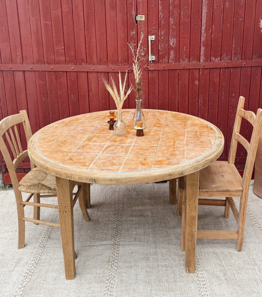Table ronde campagne vintage