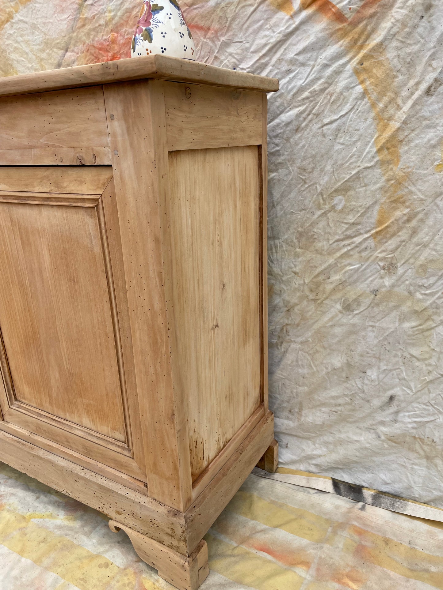 Buffet ancien en bois massif – patine naturelle – meuble de charme