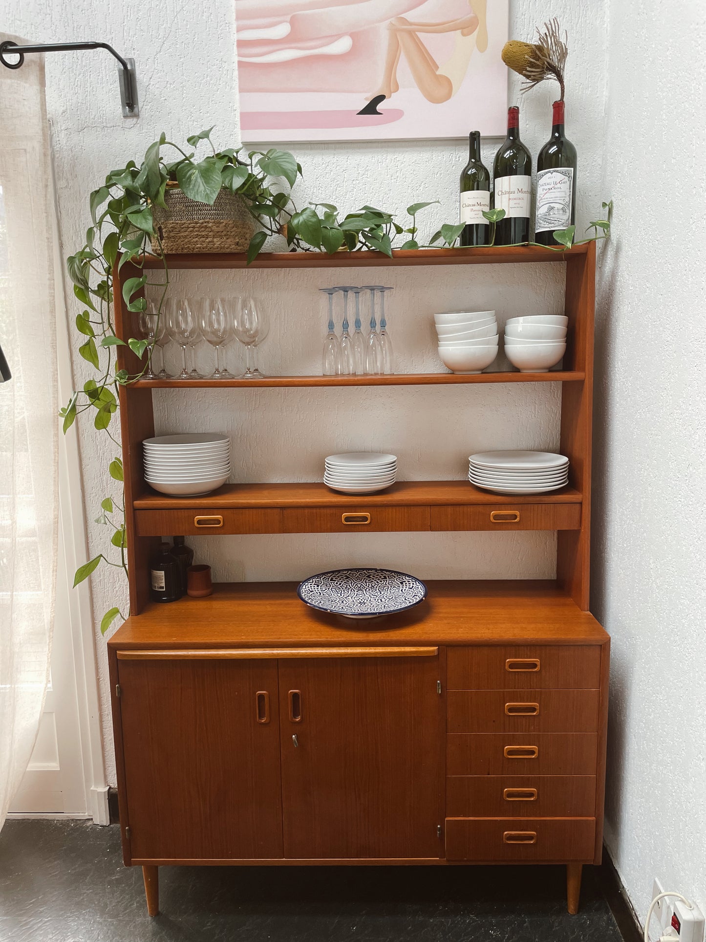 Vaisselier scandinave vintage en teck – Années 1960