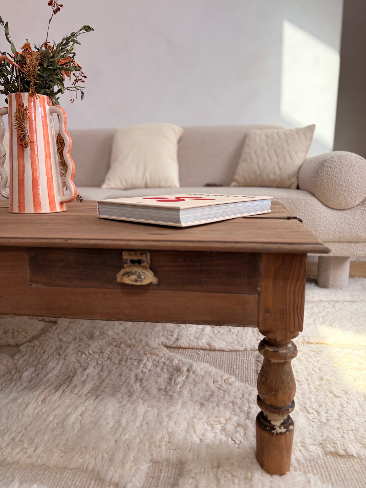 Grande table basse de ferme bois massif décapé - 137 x 74