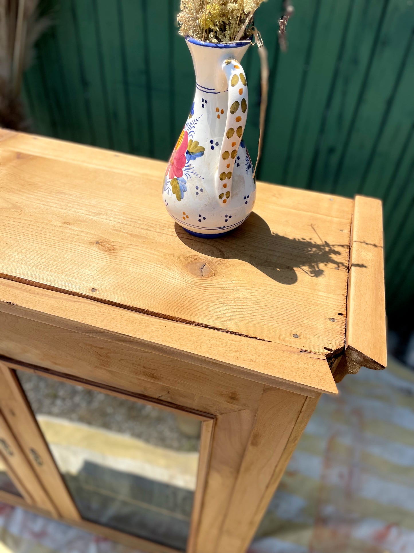 Buffet vitrine  bohème bois brut décapé