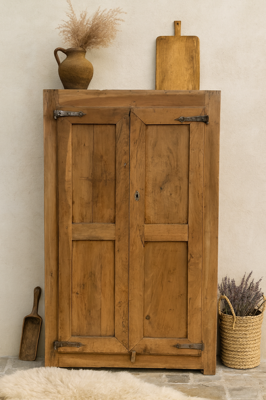 Armoire rustique vintage bois brut