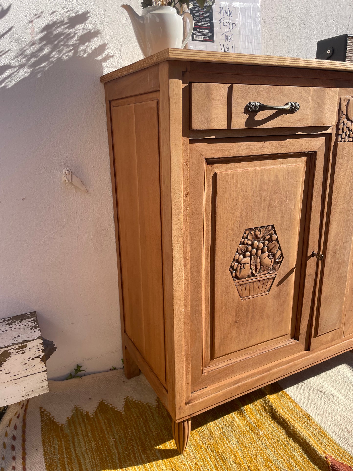 Buffet ancien en bois massif – meuble campagne chic