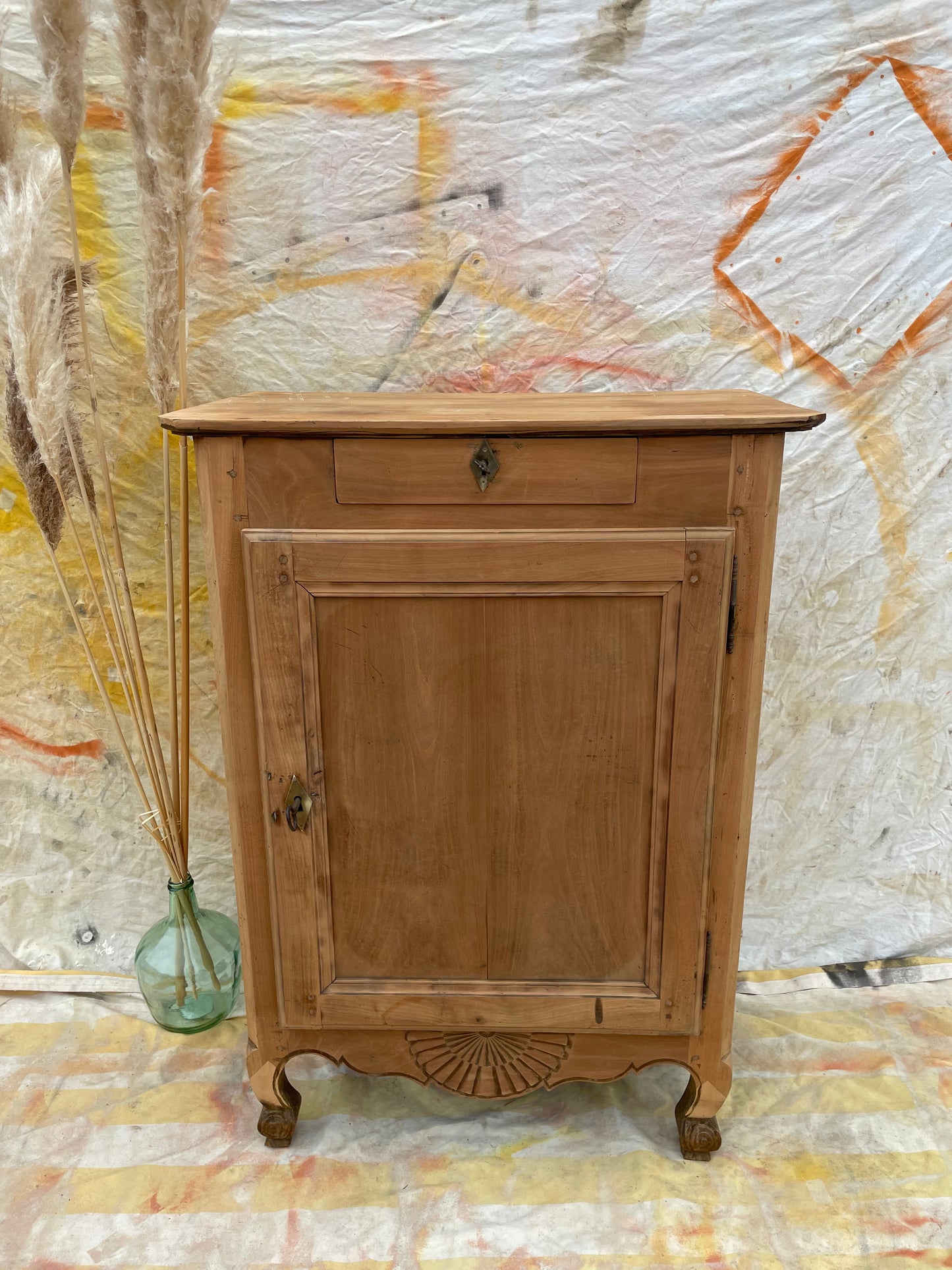 Confiturier ancien en bois massif – meuble de charme