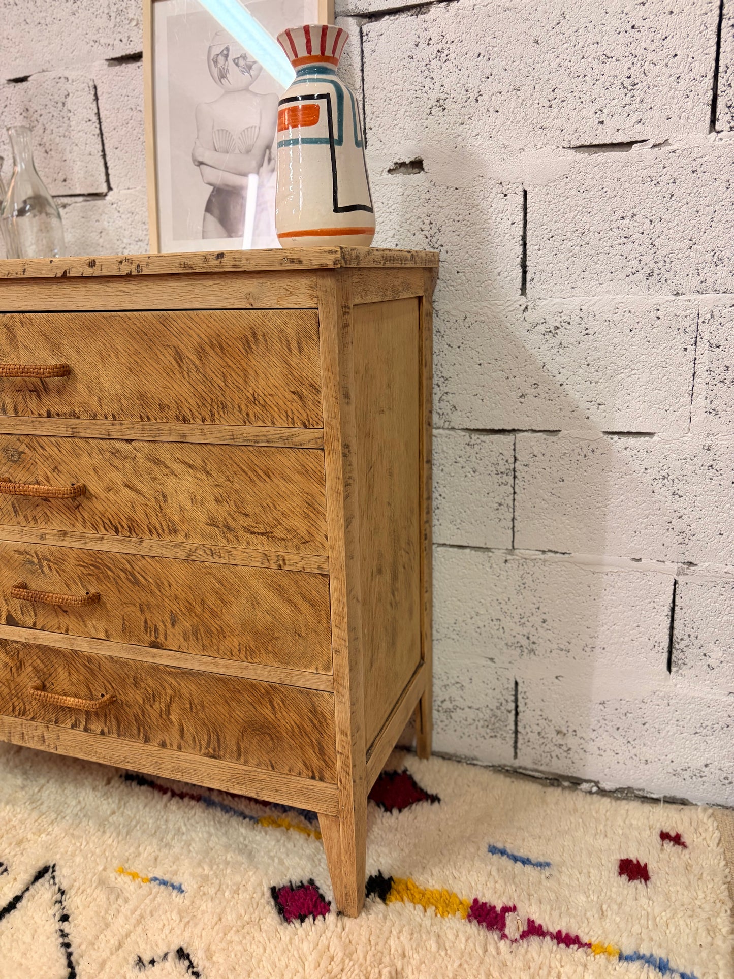 Commode vintage chêne 4 tiroirs, patine Léopard