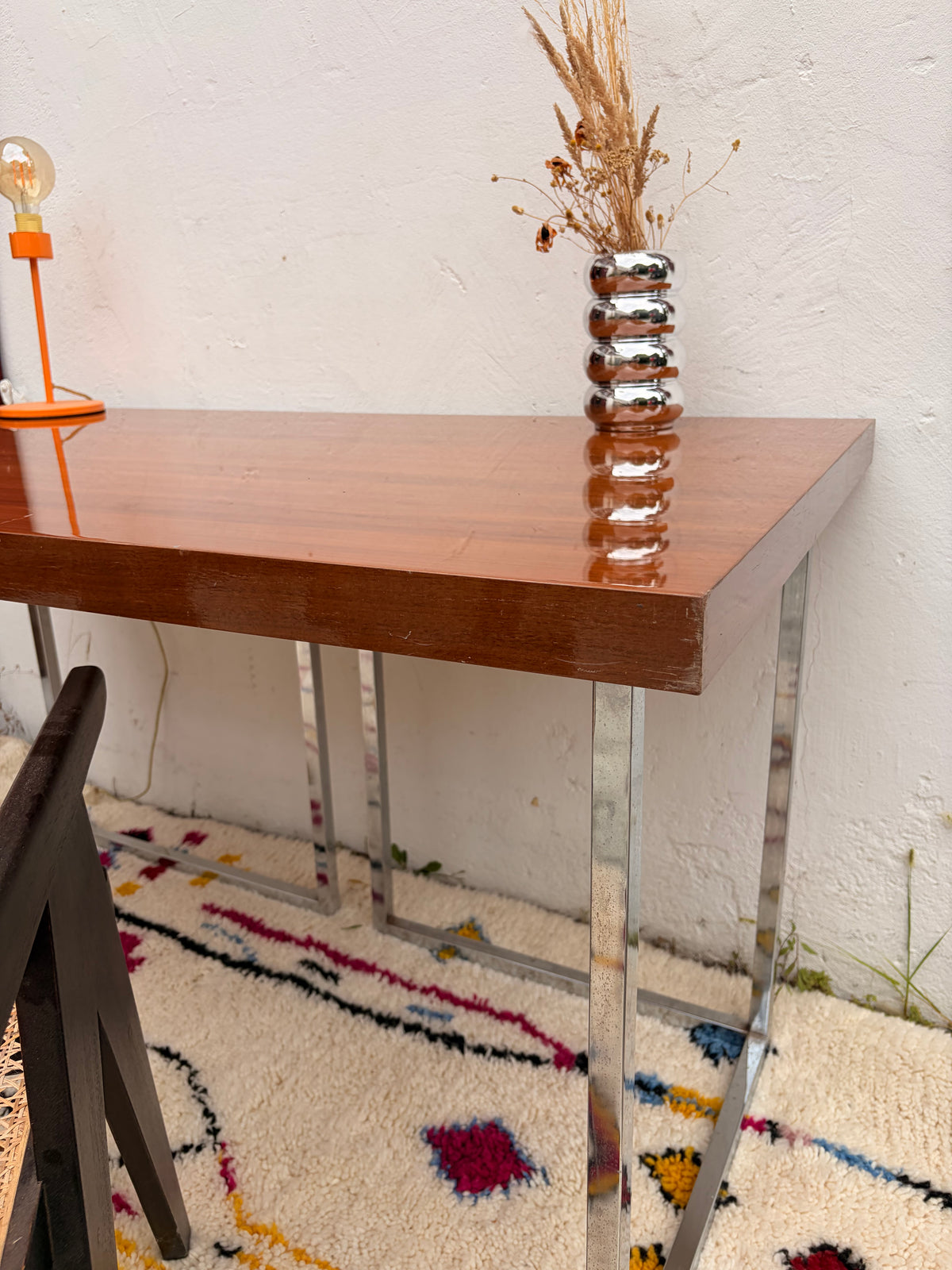 Bureau vintage Habitat années 80 en bois verni & chrome – 141 cm