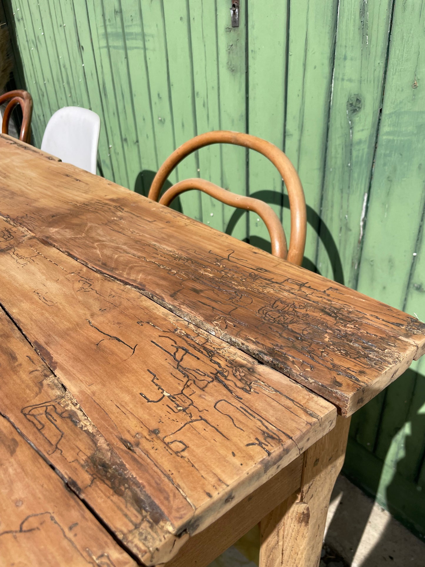 Table de ferme rustique et vintage bois brut décapé 180cm