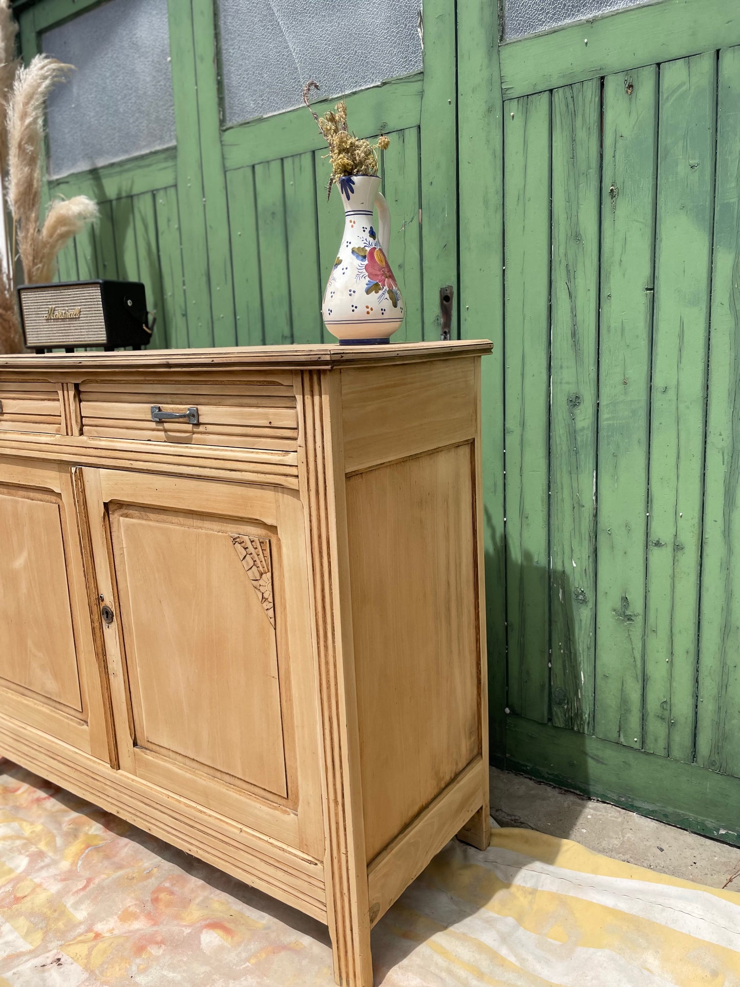 Buffet ancien en bois brut  décapé – Esprit campagne chic