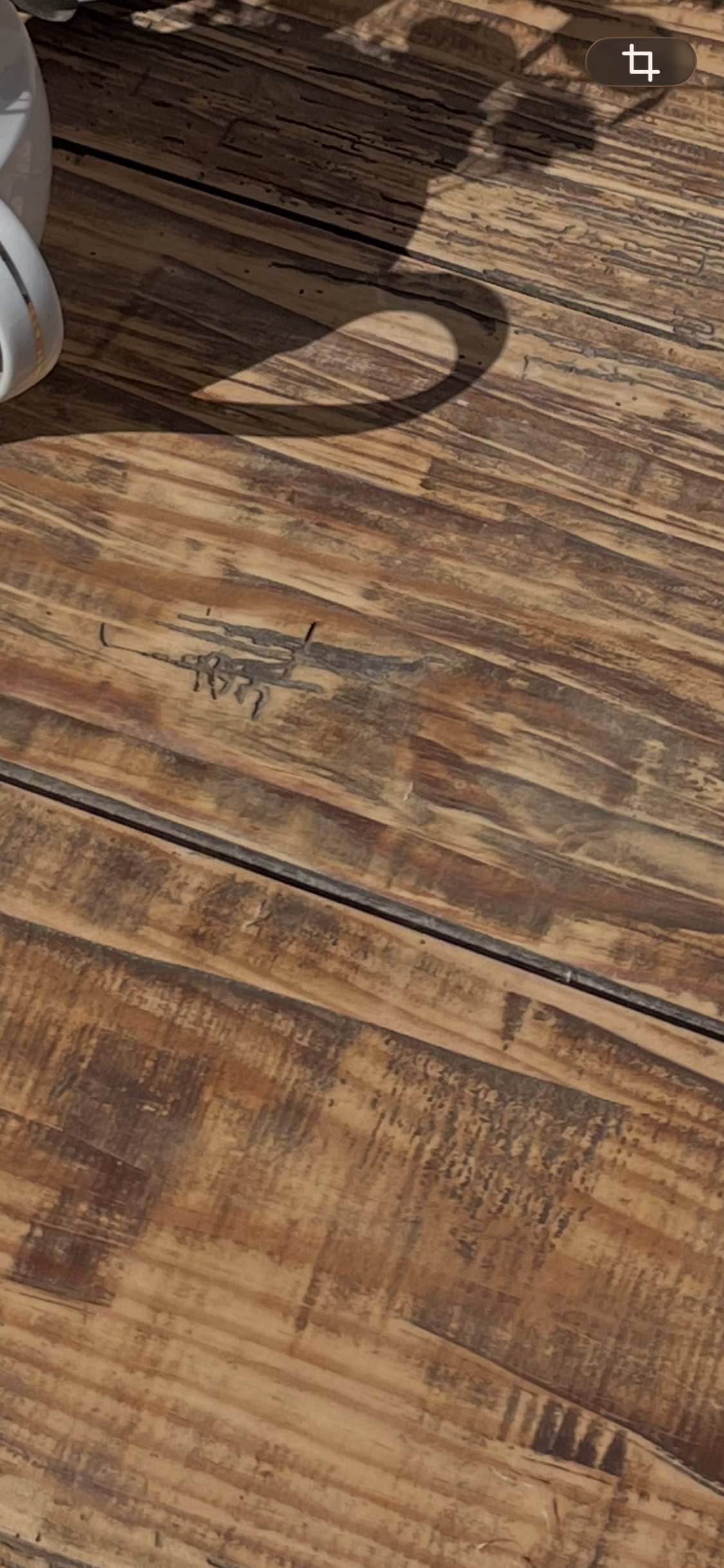 Table de Ferme Basque — L’Âme des Grandes Tablées
Pin des Landes · Fin XIXe siècle · 230 × 75 × 75 cm