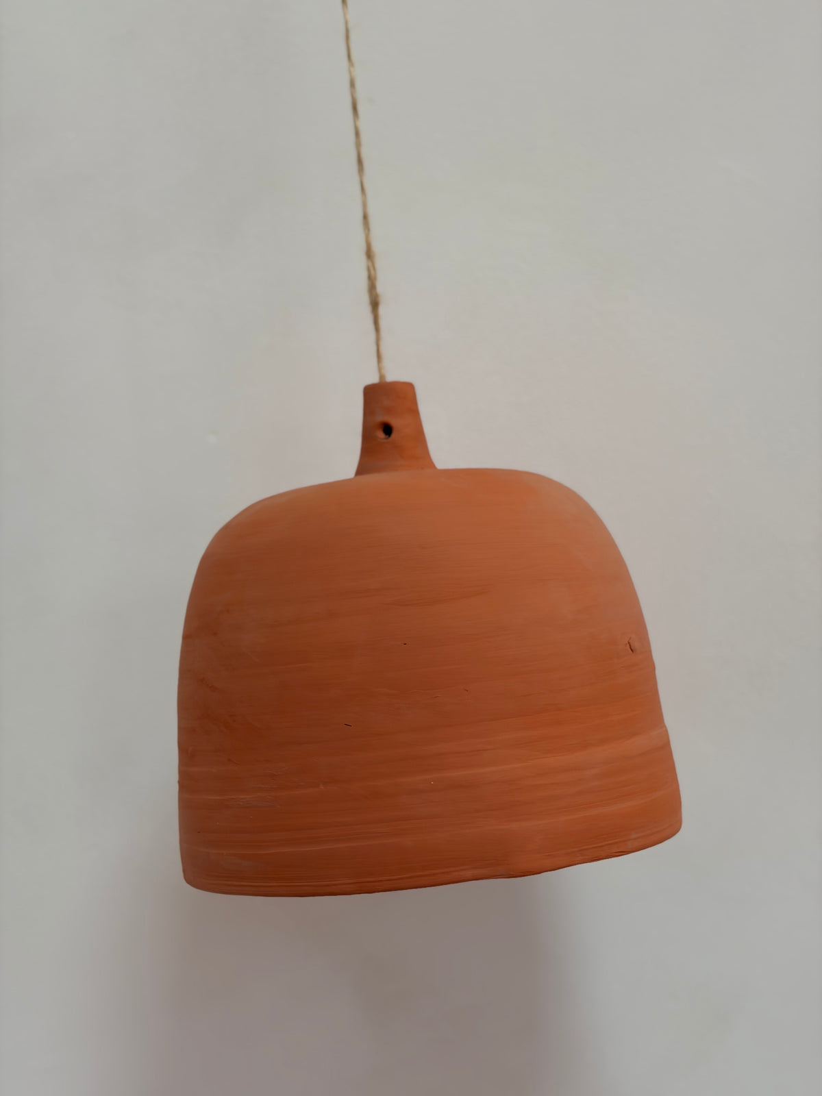 Suspension artisanale en terre cuite Soléa n°3 – Pièce unique