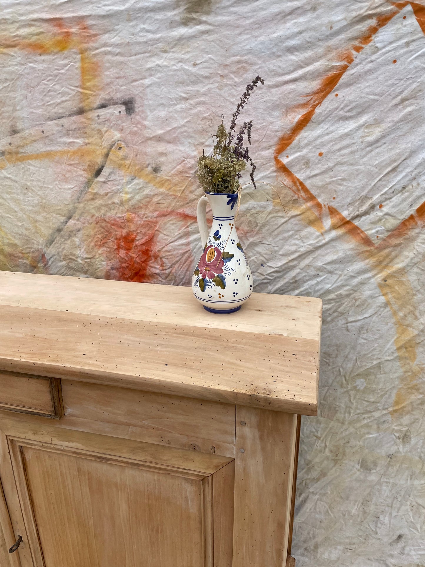 Buffet ancien en bois massif – patine naturelle – meuble de charme