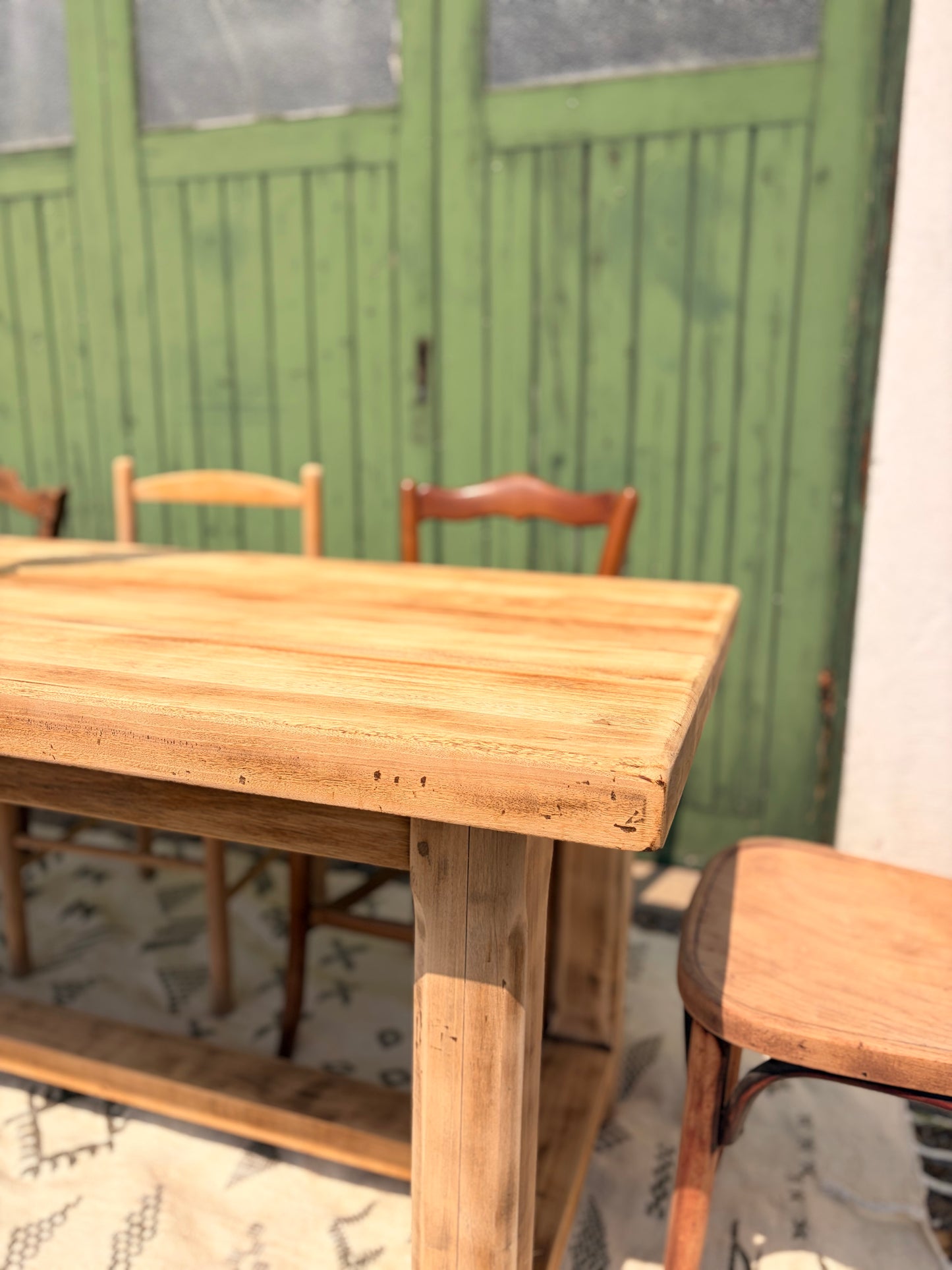 Grande table de ferme ancienne extensible en bois massif – 200 à 270 cm