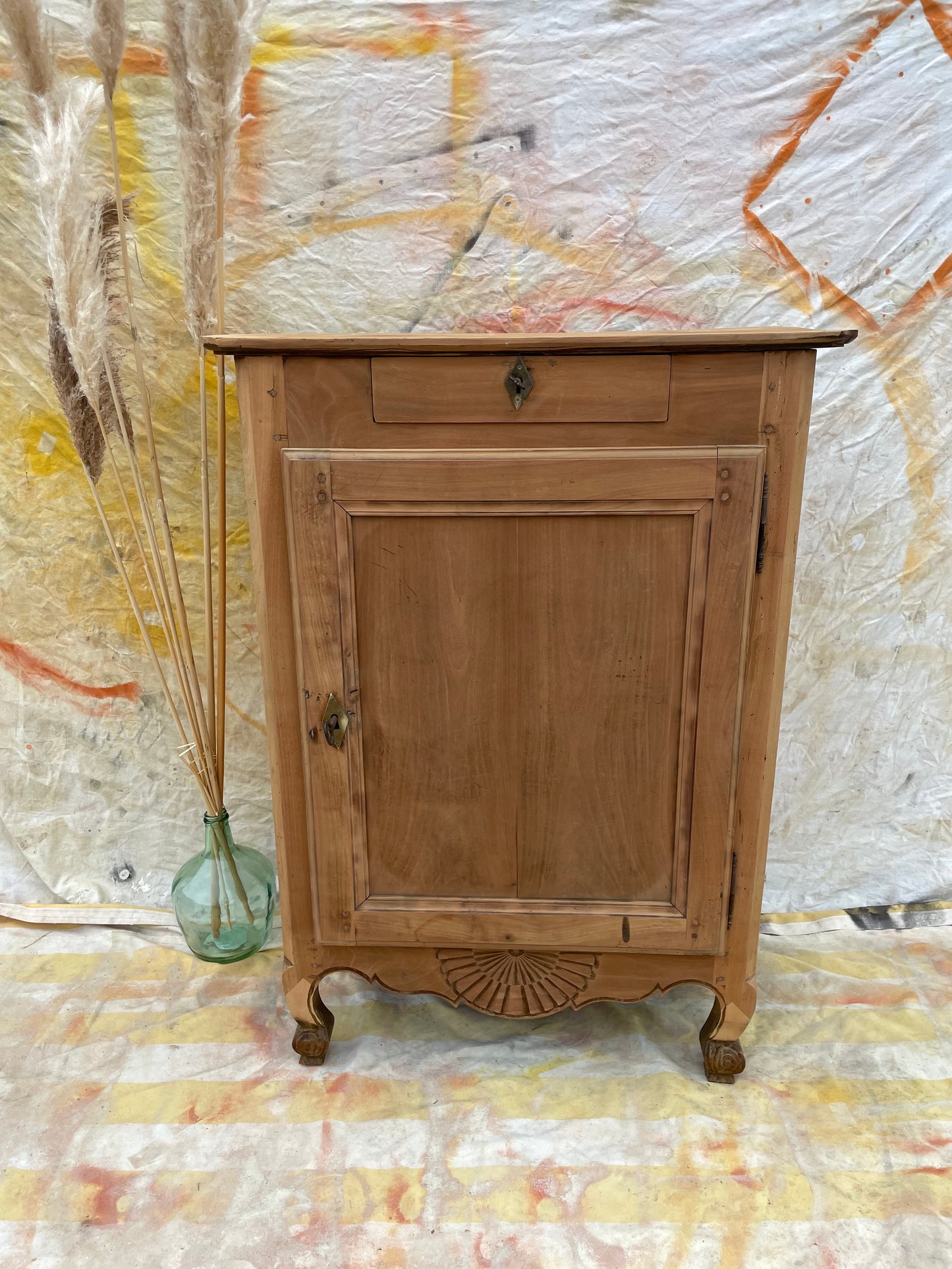 Confiturier ancien en bois massif – meuble de charme