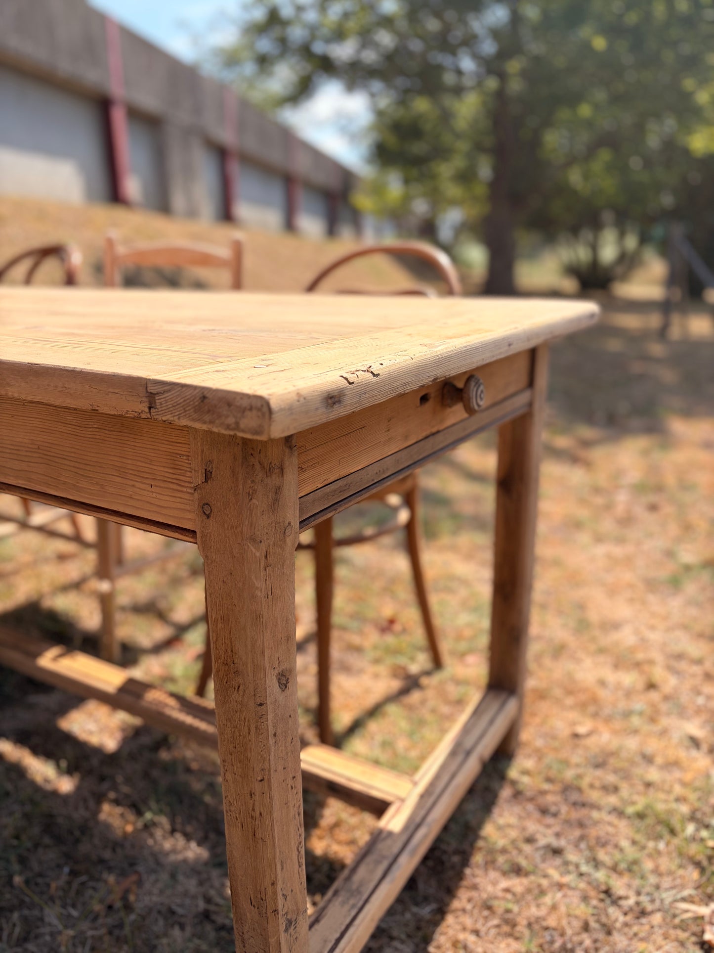 Ancienne table de ferme en bois massif – 200 cm – 3 tiroirs