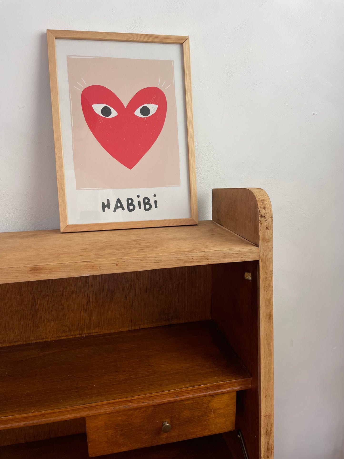 Secrétaire vintage en bois — petit bureau avec abattant et étagères