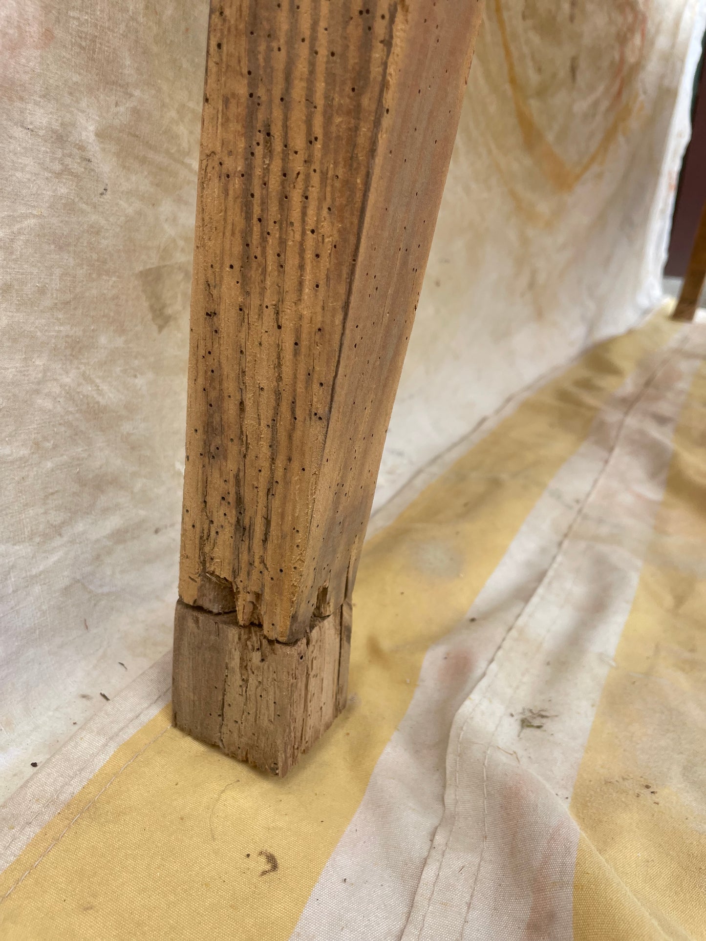 Grande table de vigneron ancienne en bois massif – 230 x 75 x 75 cm