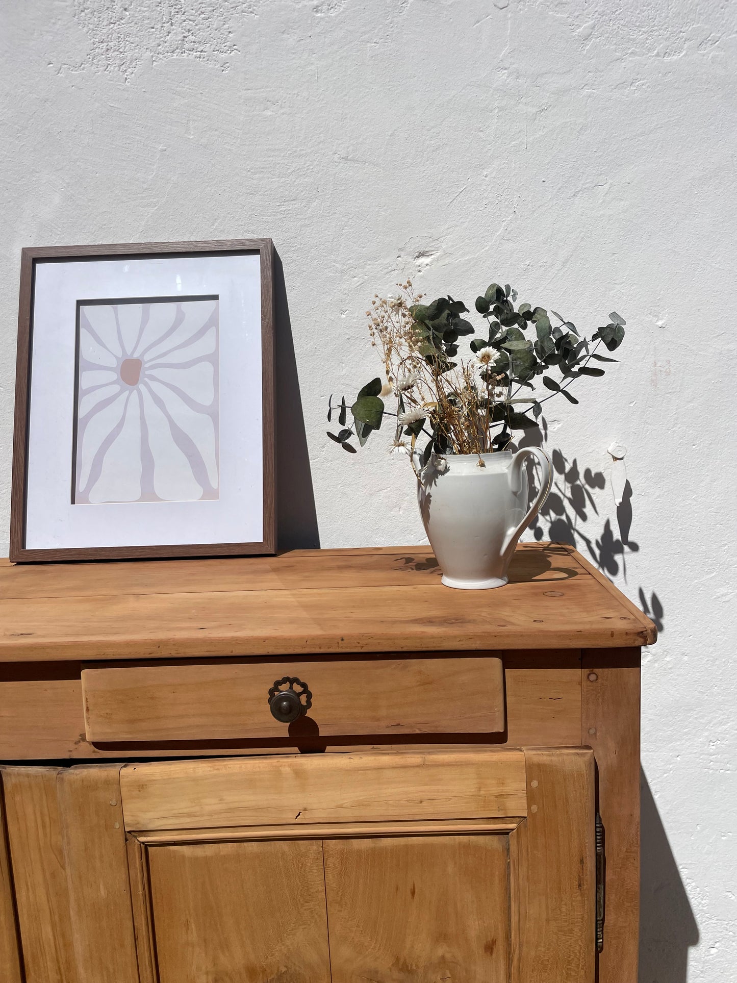 Buffet bohème vintage en bois brut massif - entièrement décapé