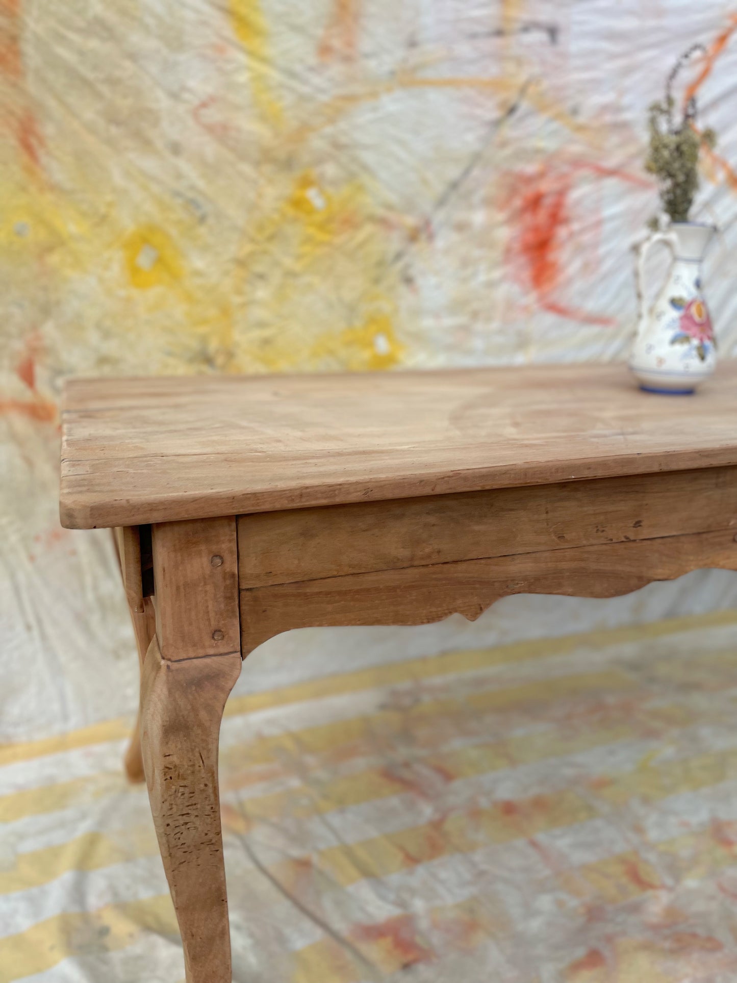 Table Provençale en bois massif – 183 × 75 × 76 cm – Tiroirs aux extrémi