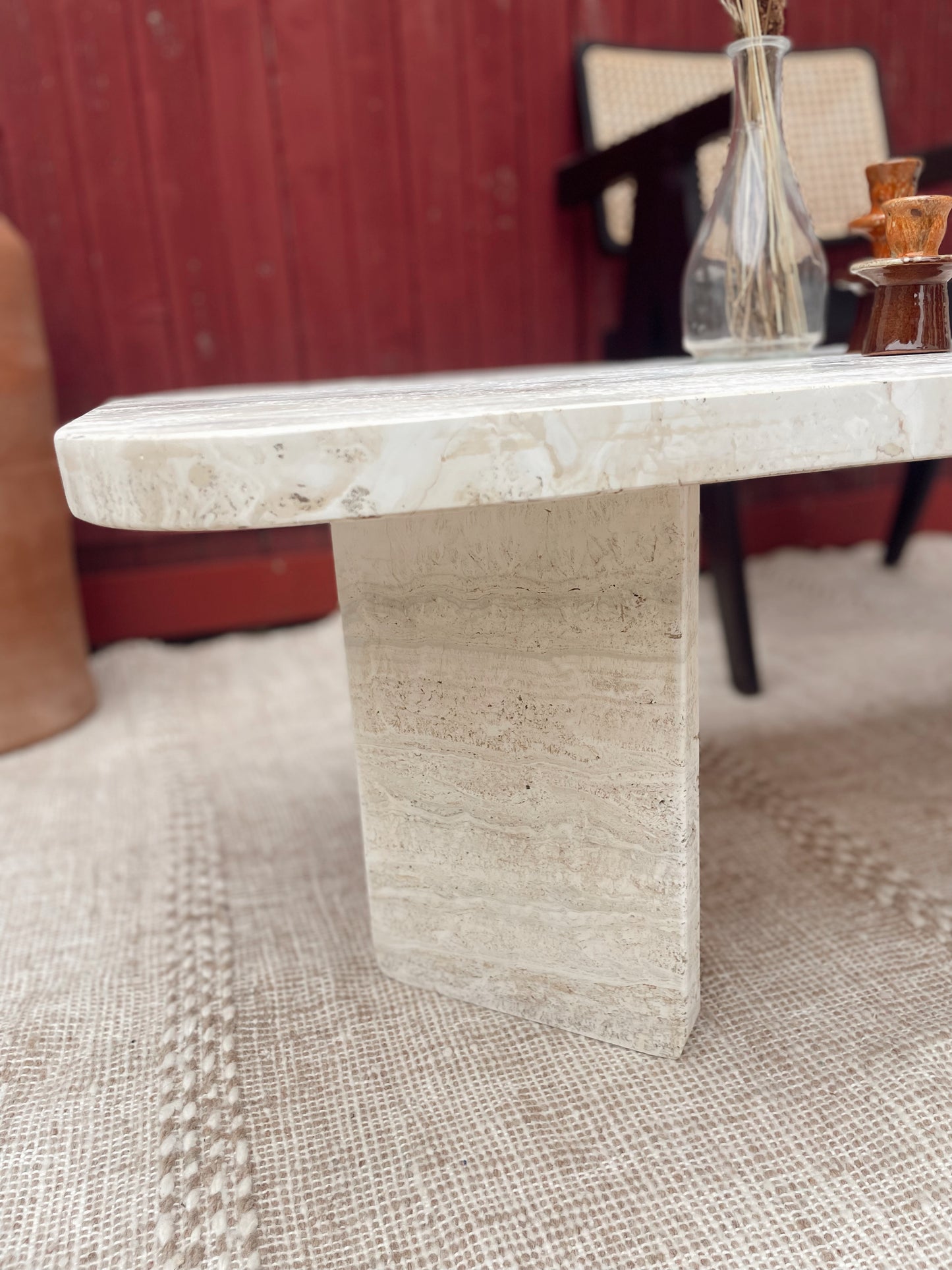 « Titine », table basse en Travertin naturel