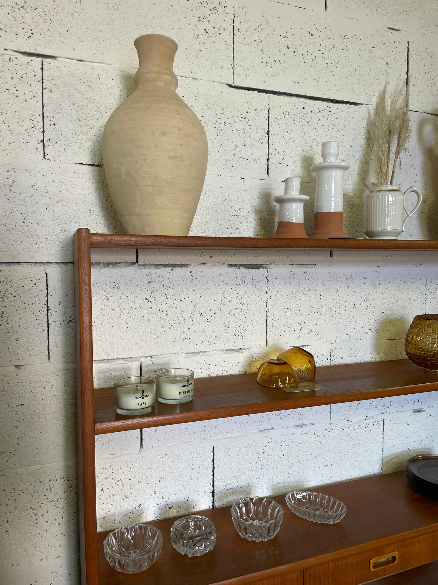 Vaisselier scandinave vintage en teck – Années 1960