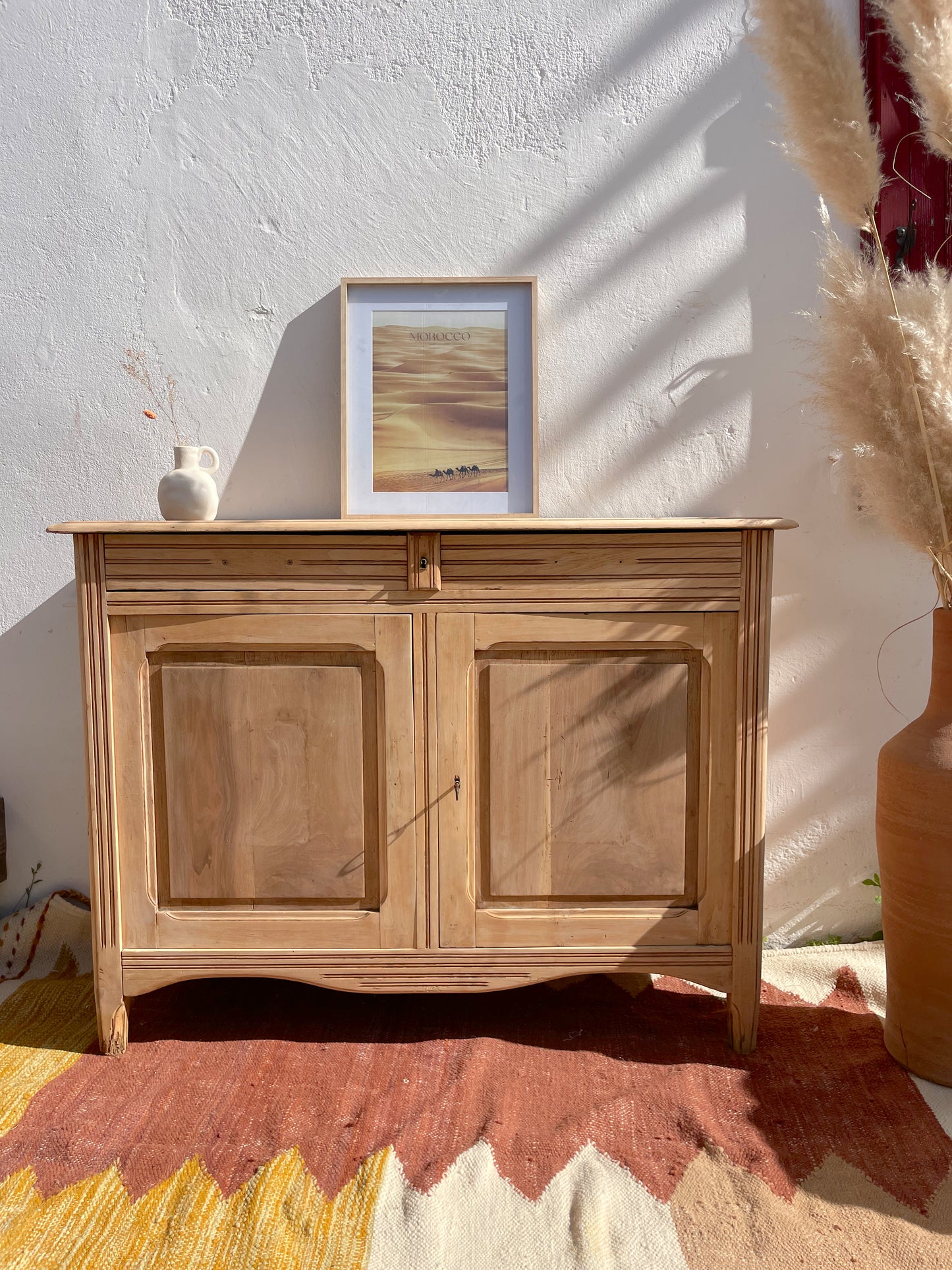 Buffet parisien vintage bois brut - 2 tiroirs et 2 portes