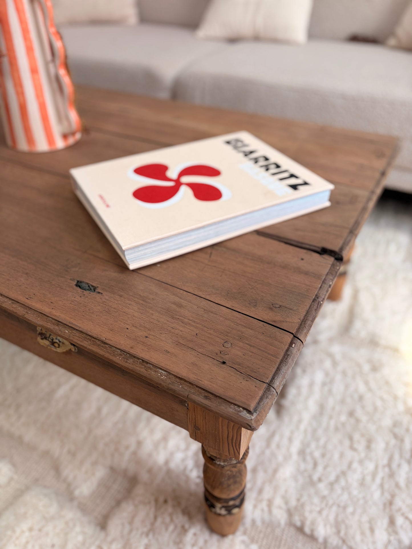Grande table basse de ferme bois massif décapé - 137 x 74