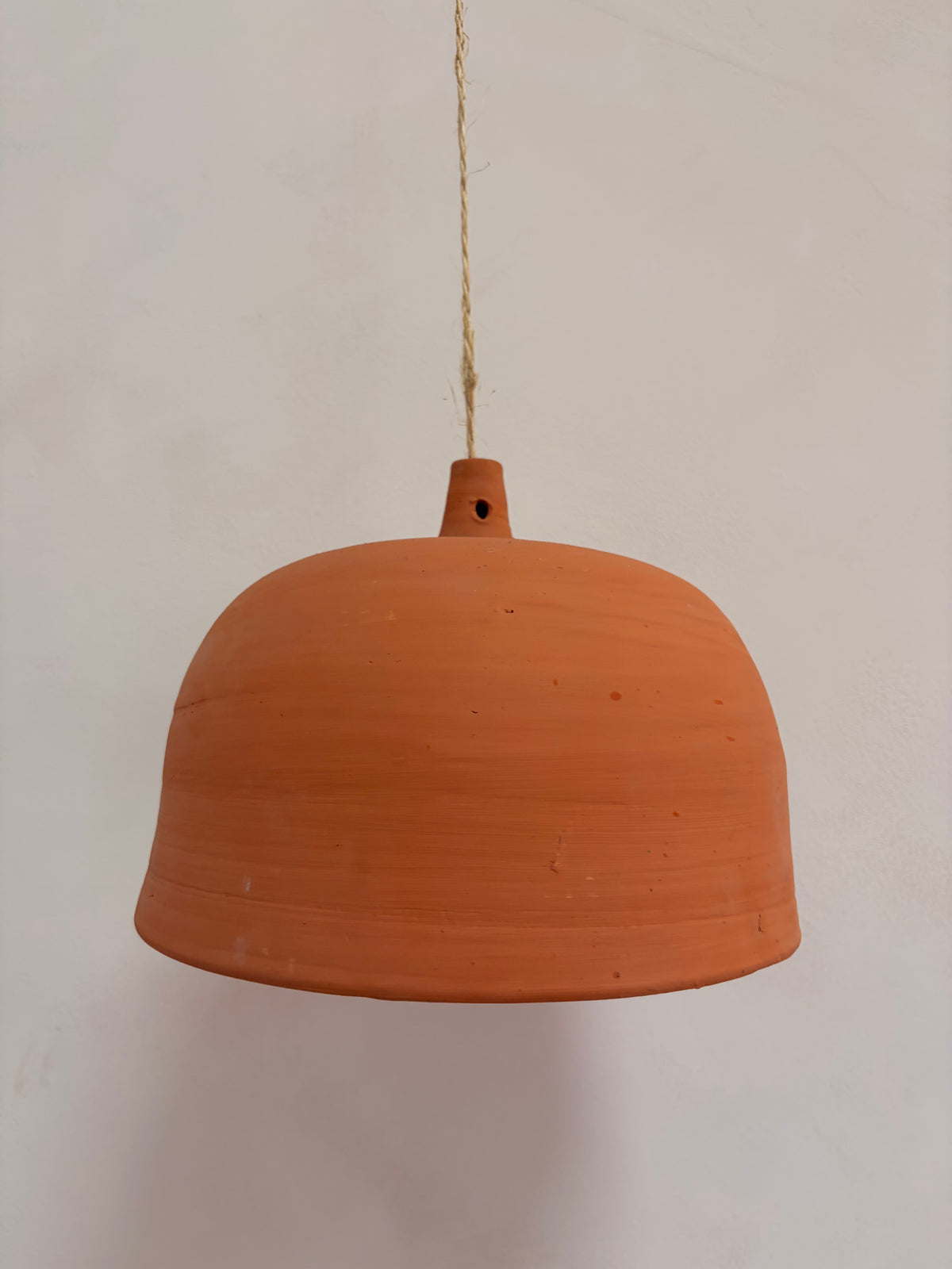 Suspension artisanale en terre cuite Soléa n°2 – Pièce unique